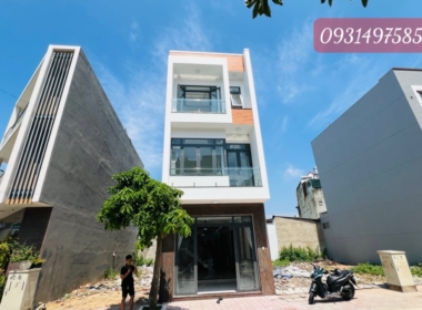 bán nhà gần vincom