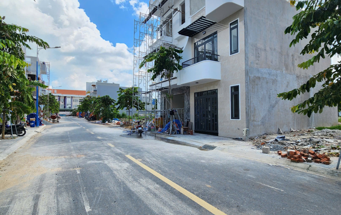 đất kdc đông hoà