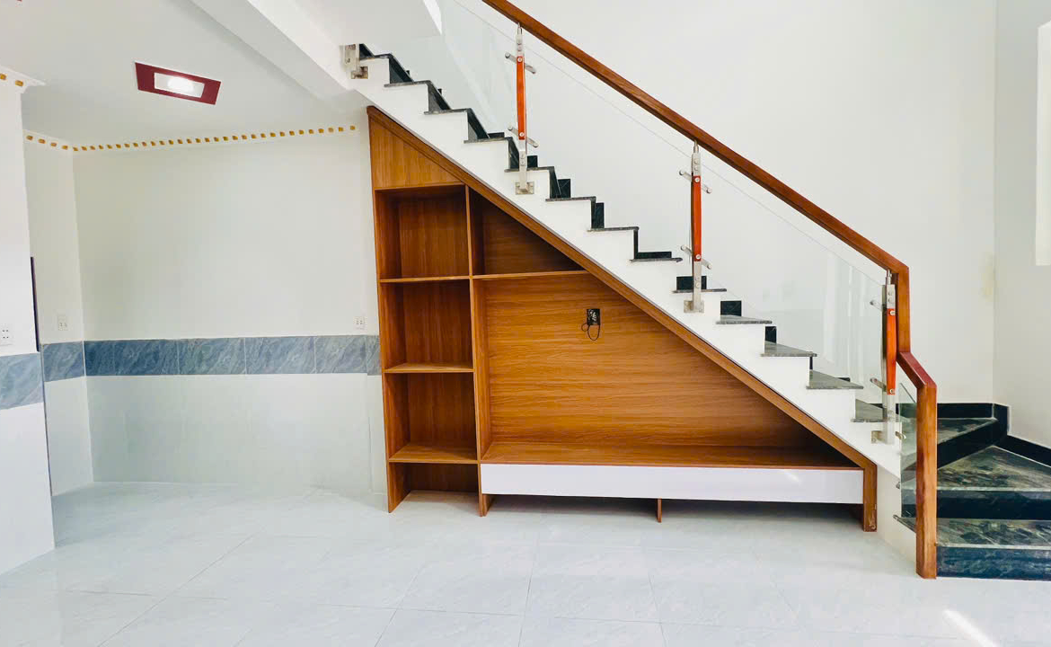 nhà chính chủ dĩ ạn