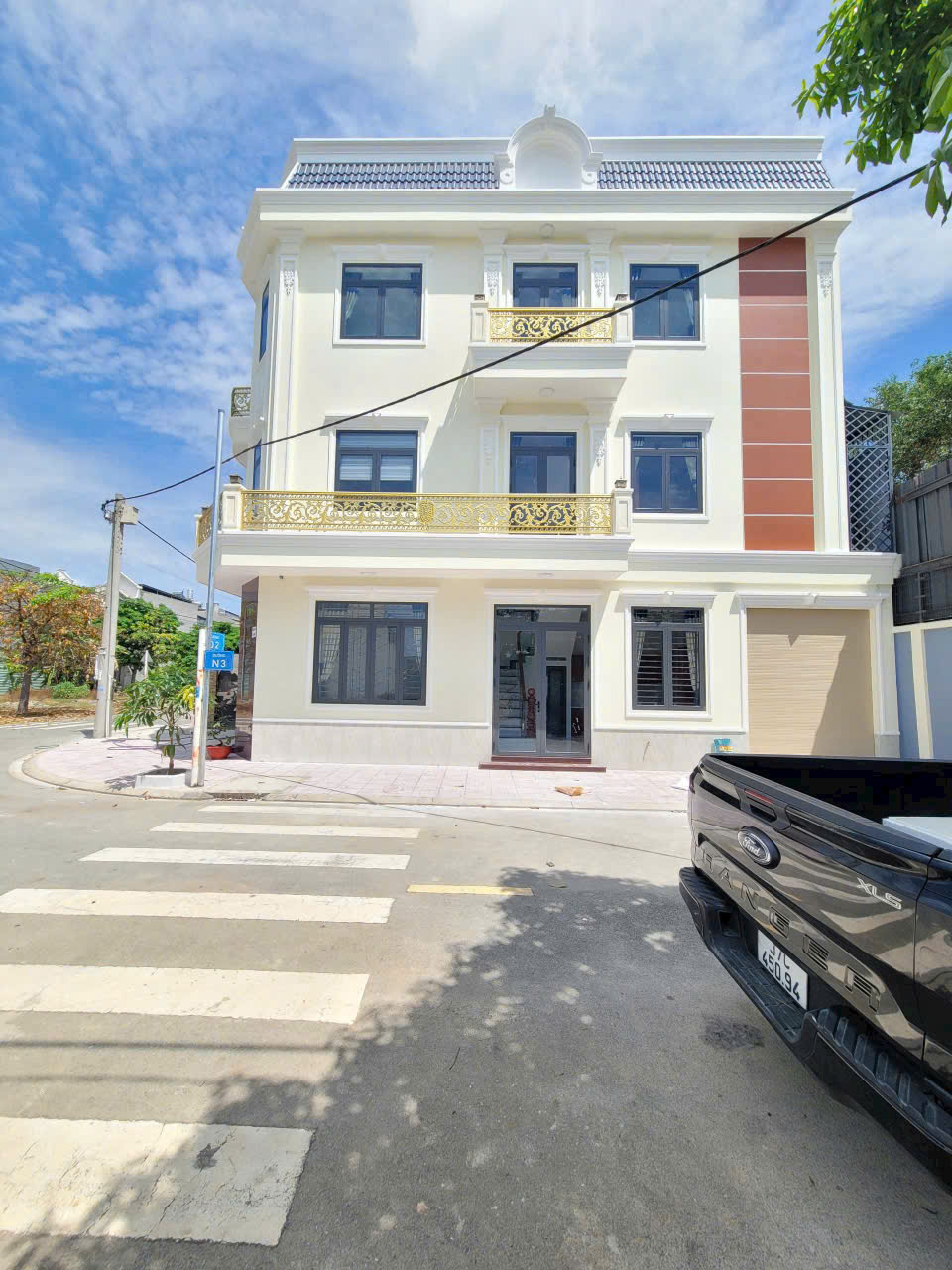 nhà kdc Lê Phong Dĩ an