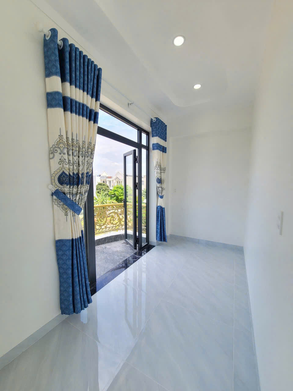 nhà kdc Lê Phong Dĩ an