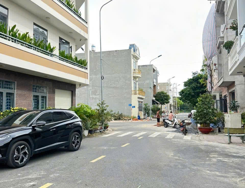 Đất vincom dĩ an