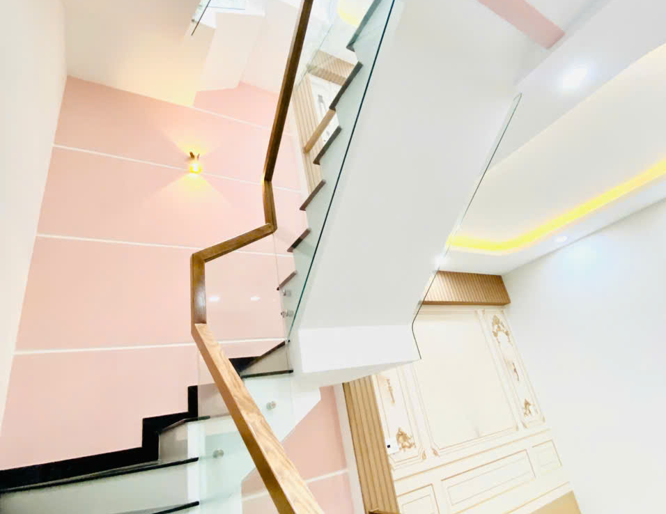 bán nhà phú hồng thịnh dĩ an