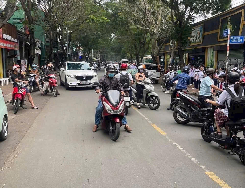 đất nguyễn văn trỗi Dĩ An