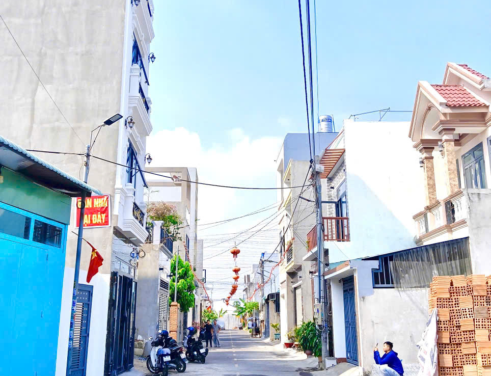 nhà bán tân hạnh