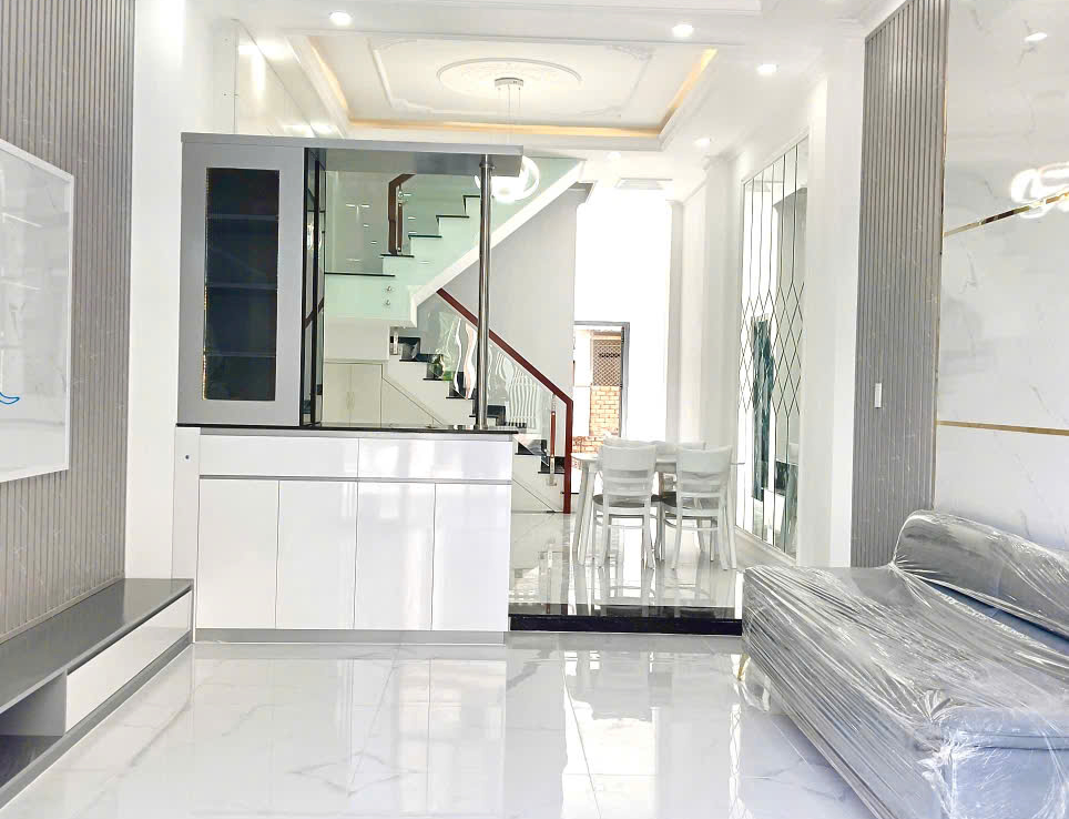 nhà bán tân hạnh