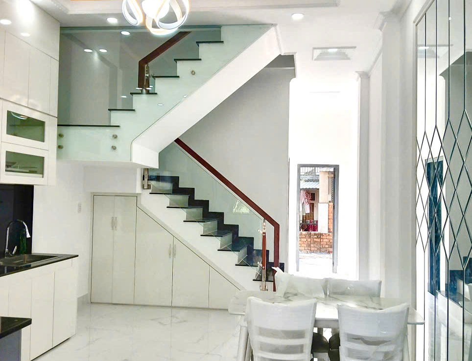 nhà bán tân hạnh