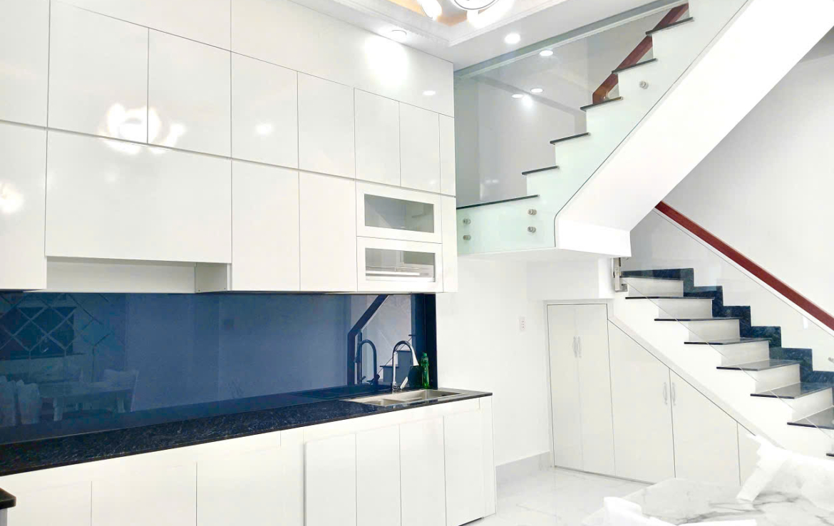 nhà bán tân hạnh