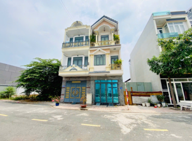 nhà gần vincom bình dương