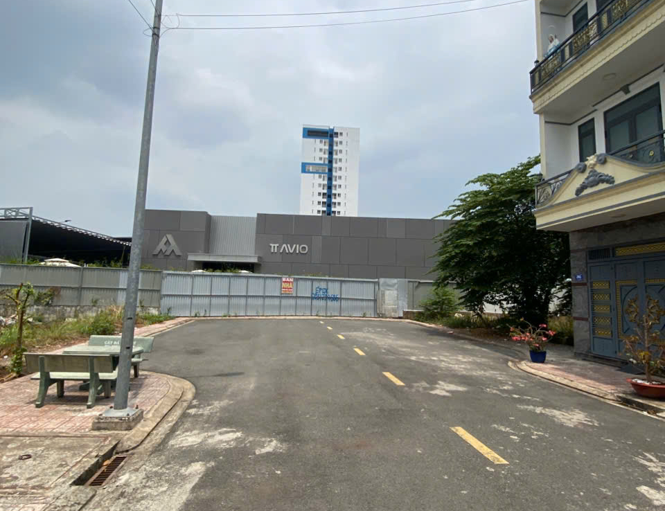 nhà gần vincom bình dương