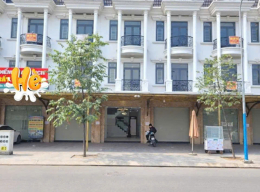 nhà mặt tiền đường nguyễn thị khắp