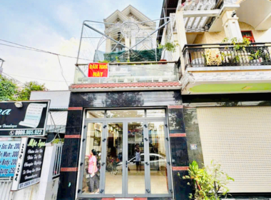 nhà mặt tiền kd dĩ an