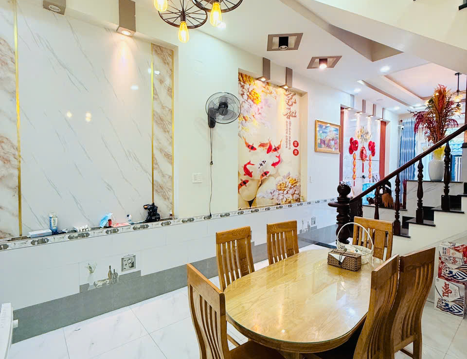 nhà mặt tiền tân đông hiệp