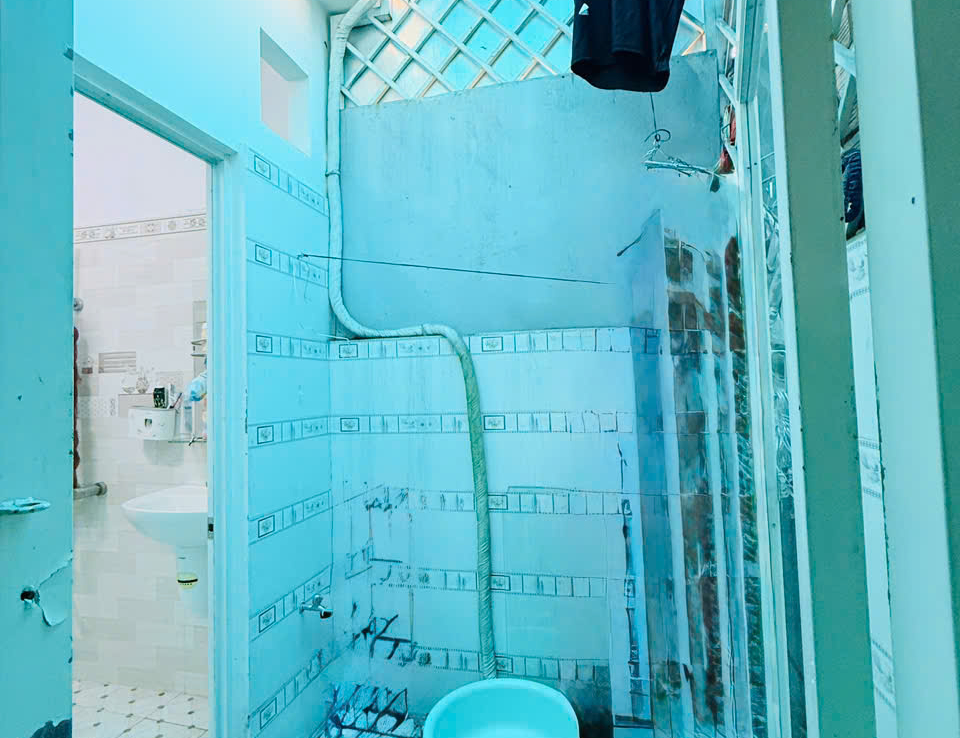 nhà mặt tiền tân đông hiệp