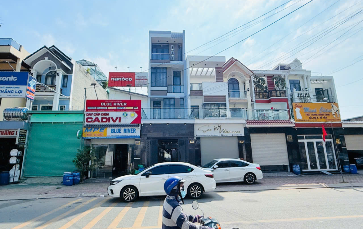 nhà mặt tiền trần quang khải