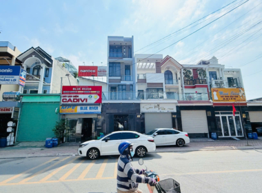 nhà mặt tiền trần quang khải