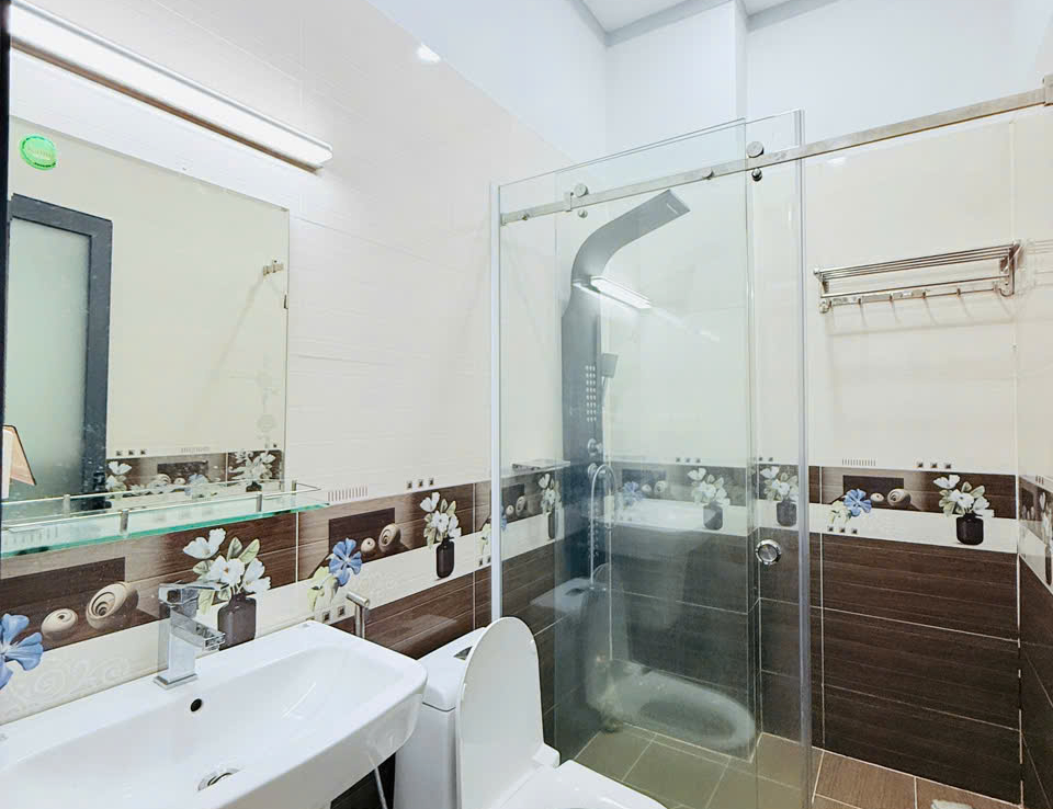 nhà mặt tiền trần quang khải