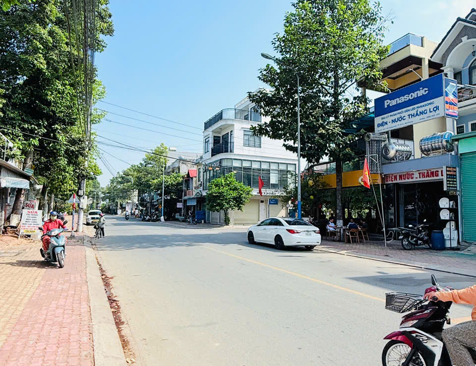 nhà mặt tiền trần quang khải