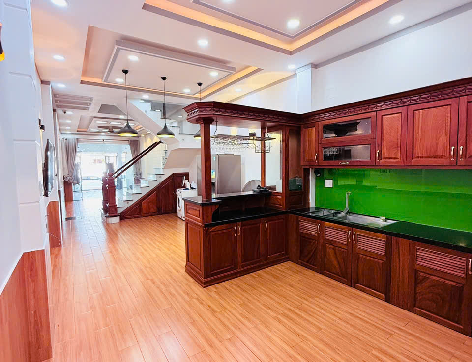 nhà mặt tiền trần quang khải