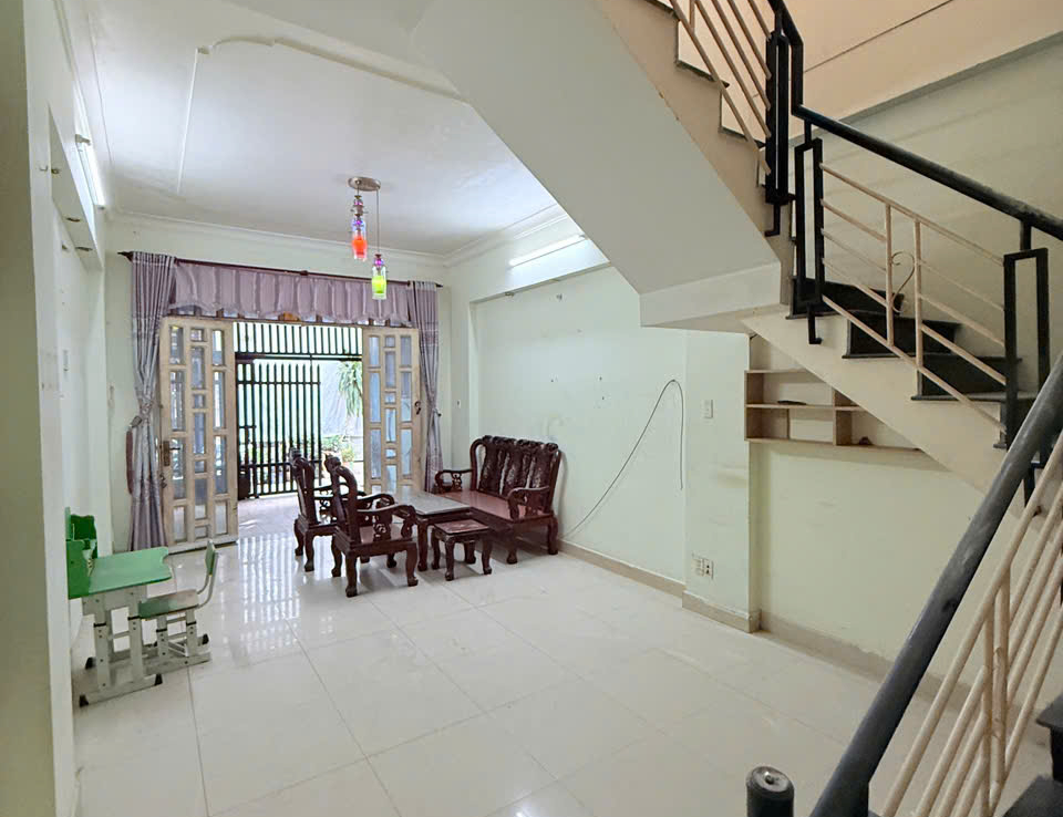 nhà nguyễn đình chiểu đông hoà