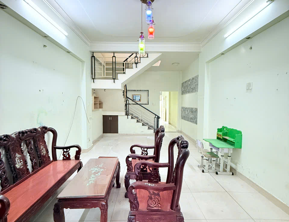 nhà nguyễn đình chiểu đông hoà