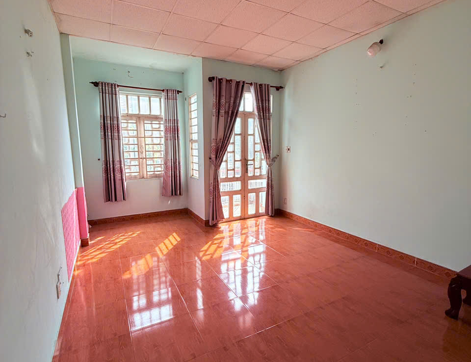 nhà nguyễn đình chiểu đông hoà