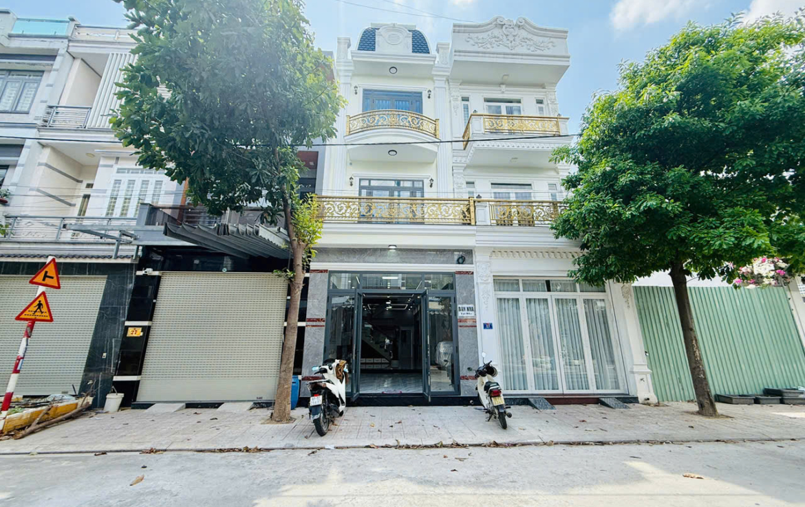 Bán Nhà KDC Lê Phong