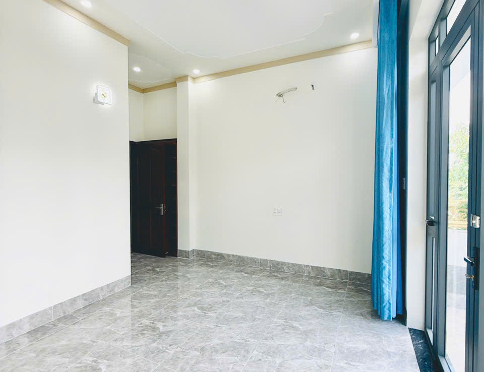 Bán Nhà KDC Lê Phong