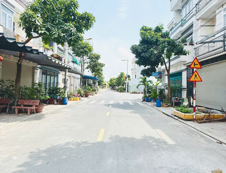 Bán Nhà KDC Lê Phong