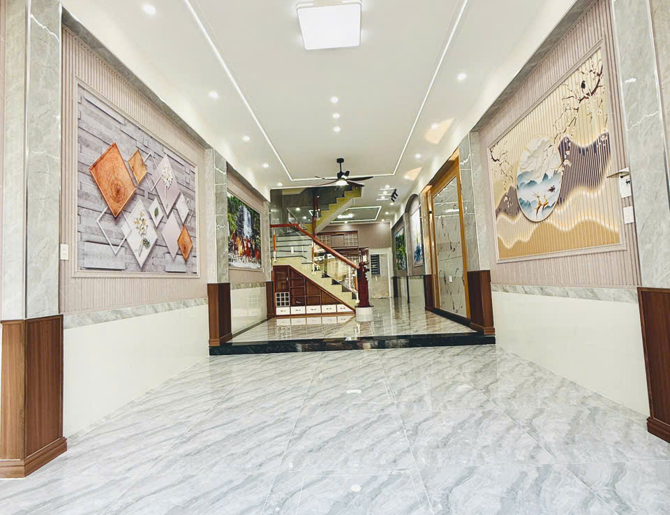 Bán Nhà KDC Lê Phong