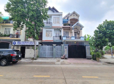 Bán nhà TTHC Dĩ an