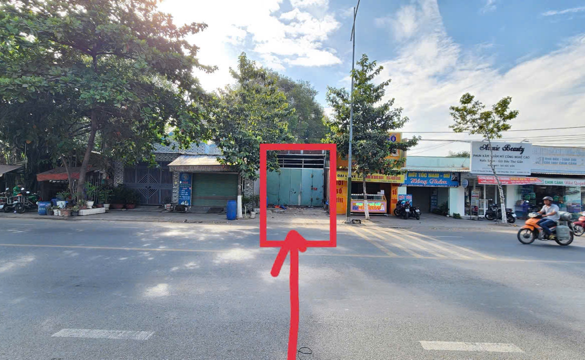 Đất mặt tiền dĩ an