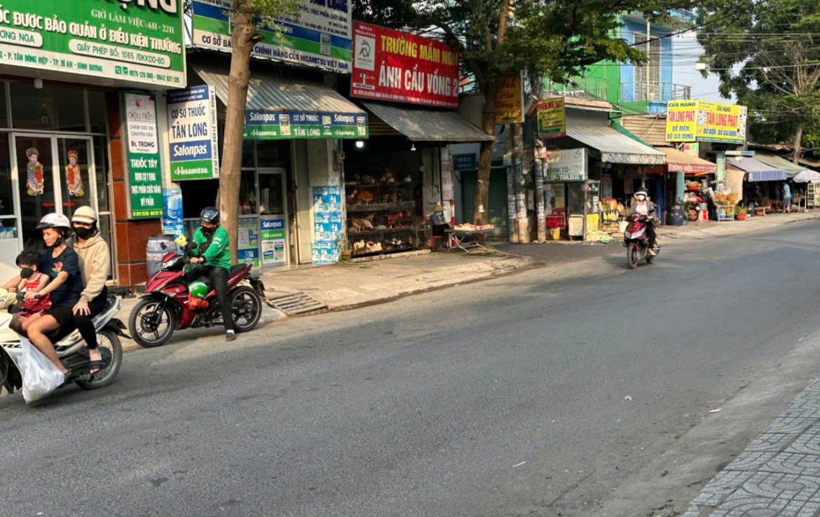 Nhà Mặt tiền đoàn Thị kia