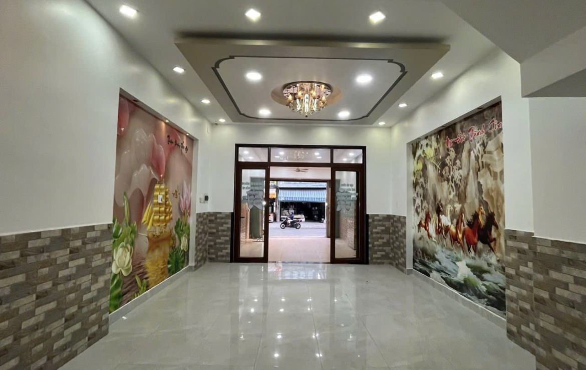 Nhà Mặt tiền đoàn Thị kia