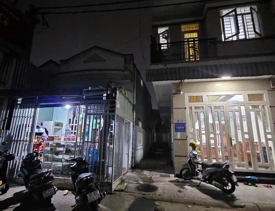 bán nhà gần chợ dĩ an 2