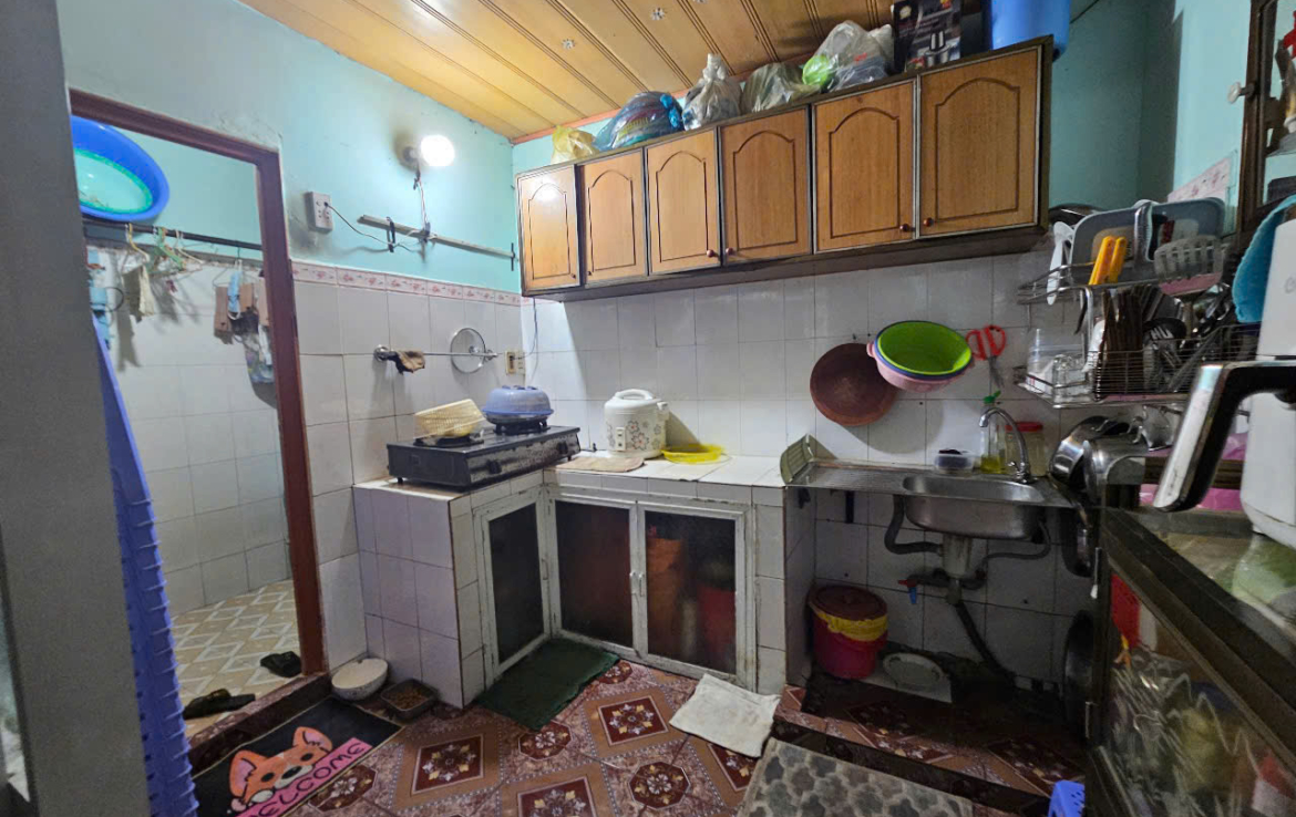 bán nhà gần chợ dĩ an 2