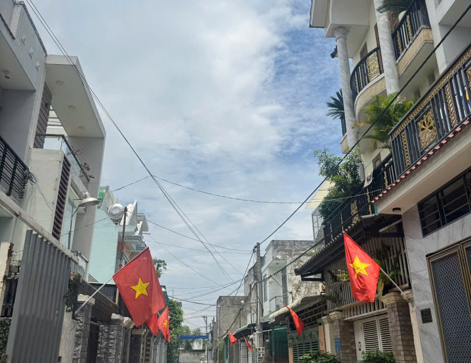 bán nhà hai bà trưng dĩ an