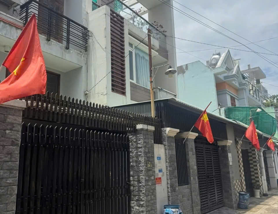 bán nhà hai bà trưng dĩ an