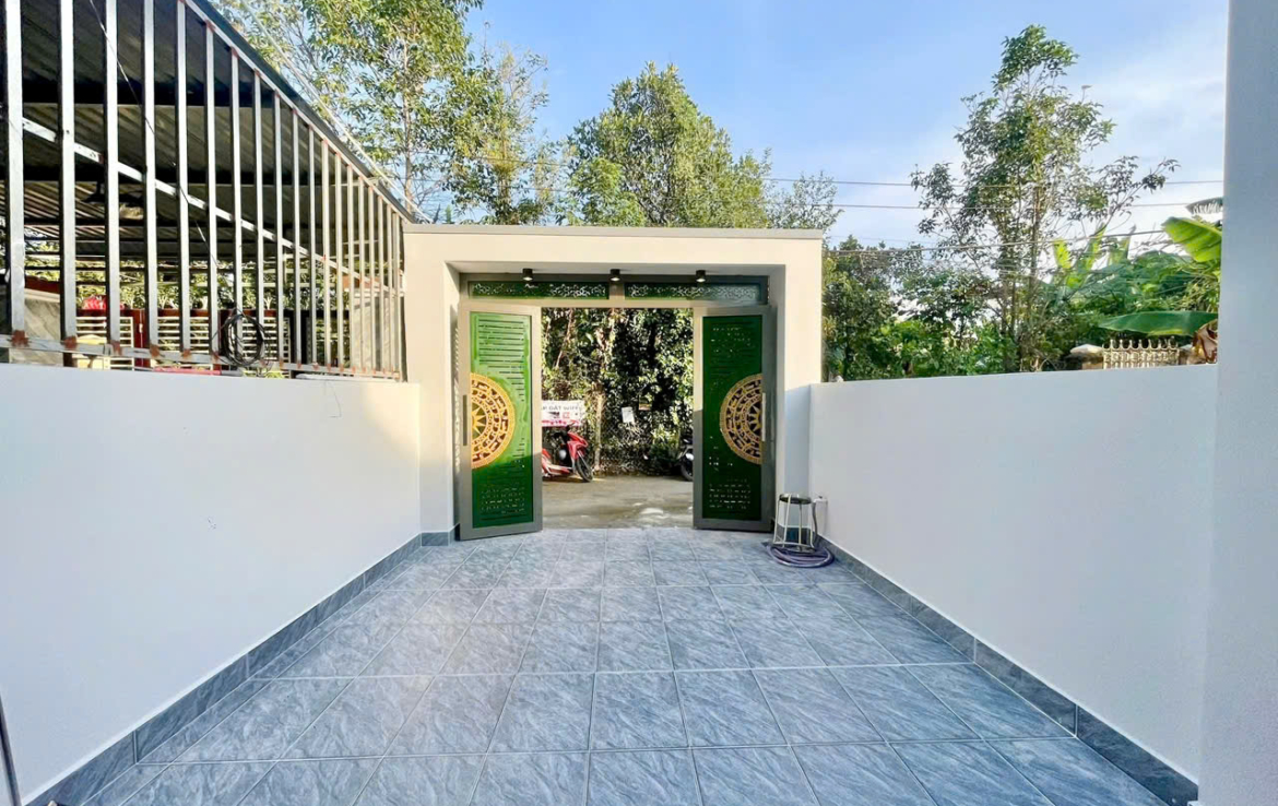 bán nhà ngã tư bình trị