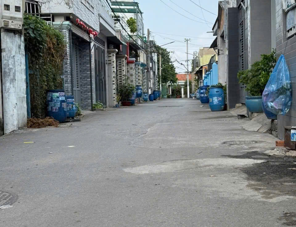 đất phan đình giót dĩ an