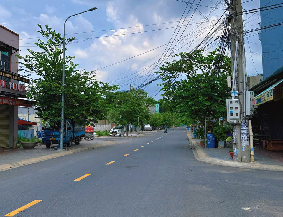 mặt tiền Hoàng Hoa Thám