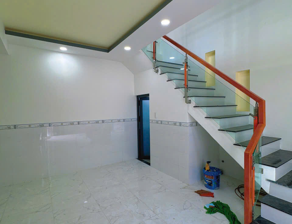 mặt tiền Hoàng Hoa Thám