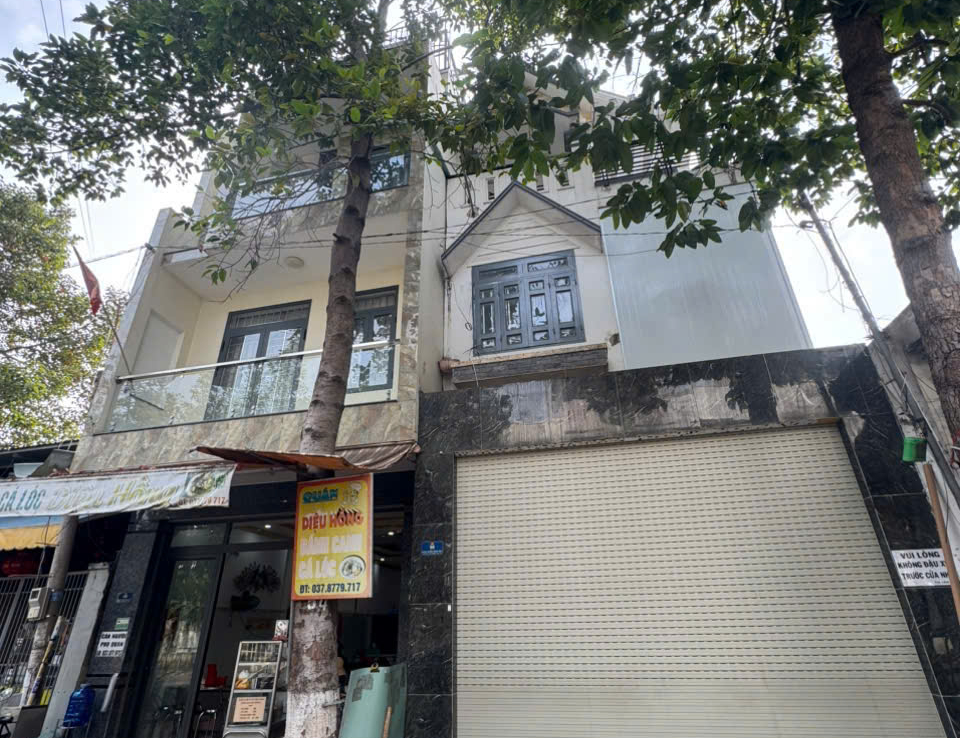 mặt tiền Nguyễn Trung Trực