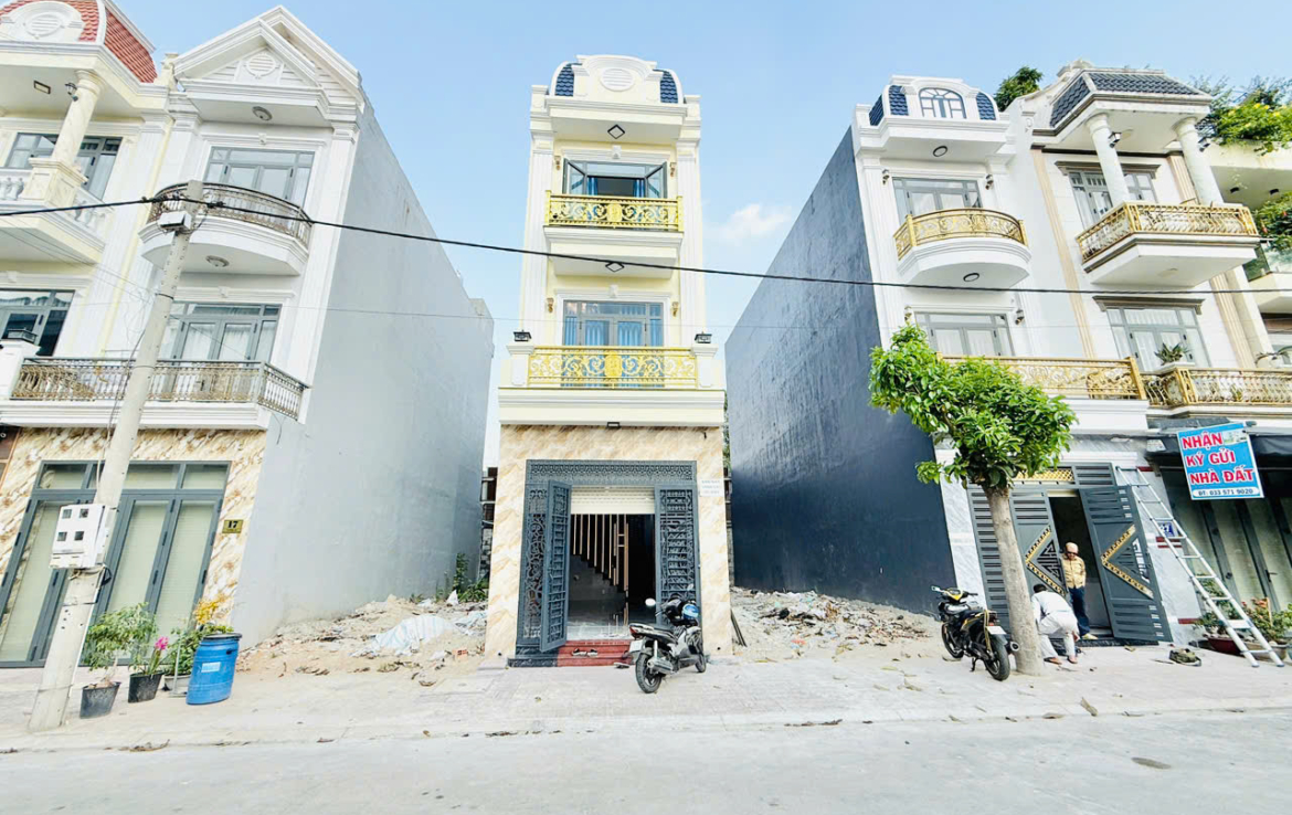 nhà phố dĩ an bình dương