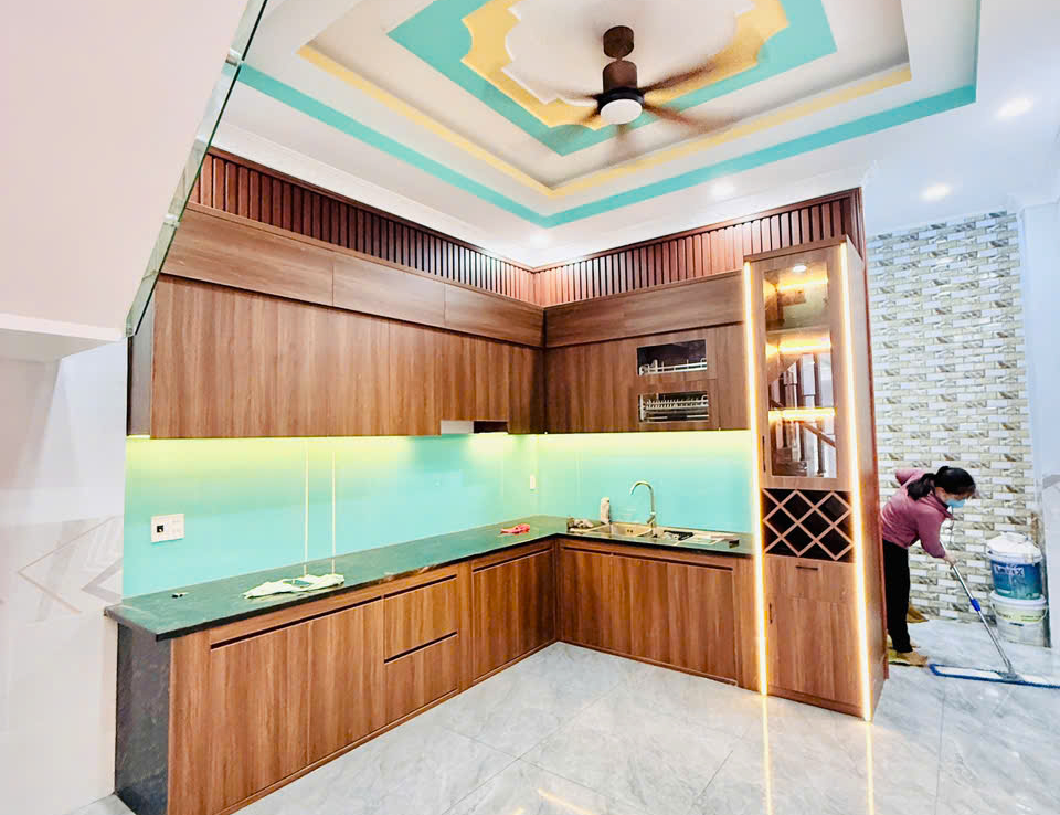 nhà phố dĩ an bình dương