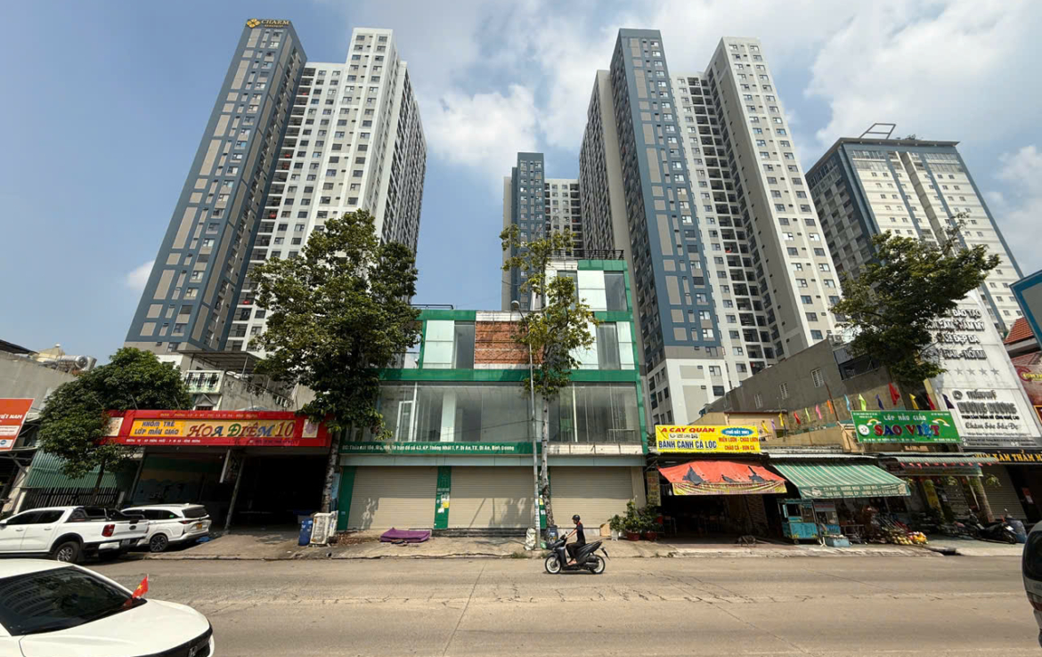 bán nhà đường N2 vincom