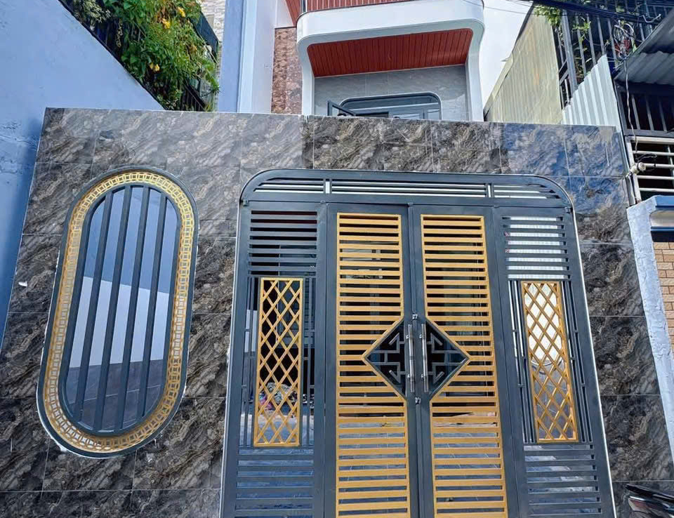 bán nhà gần chợ xóm vắng