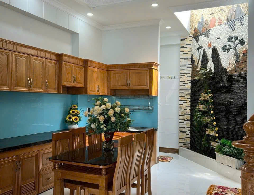 bán nhà làng đại học Dĩ an