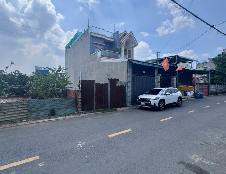 đất mặt tiền lê văn tiên