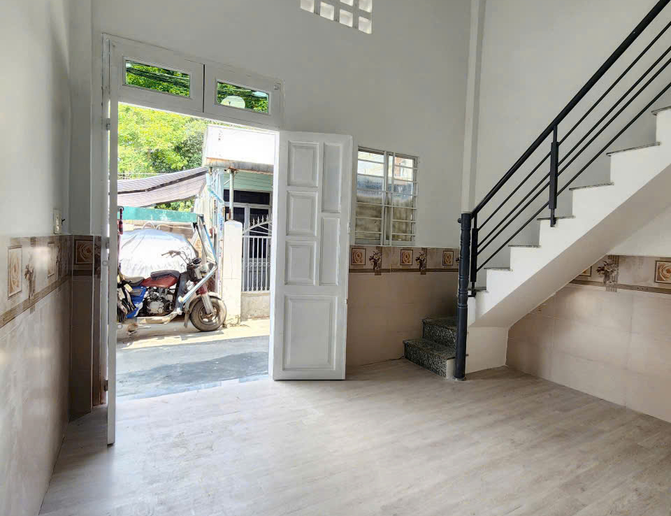 mua cho thuê dĩ an